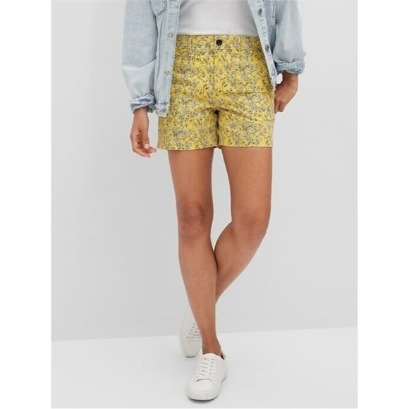 Banana Republic Pants - Banana Republic Floral Shorts